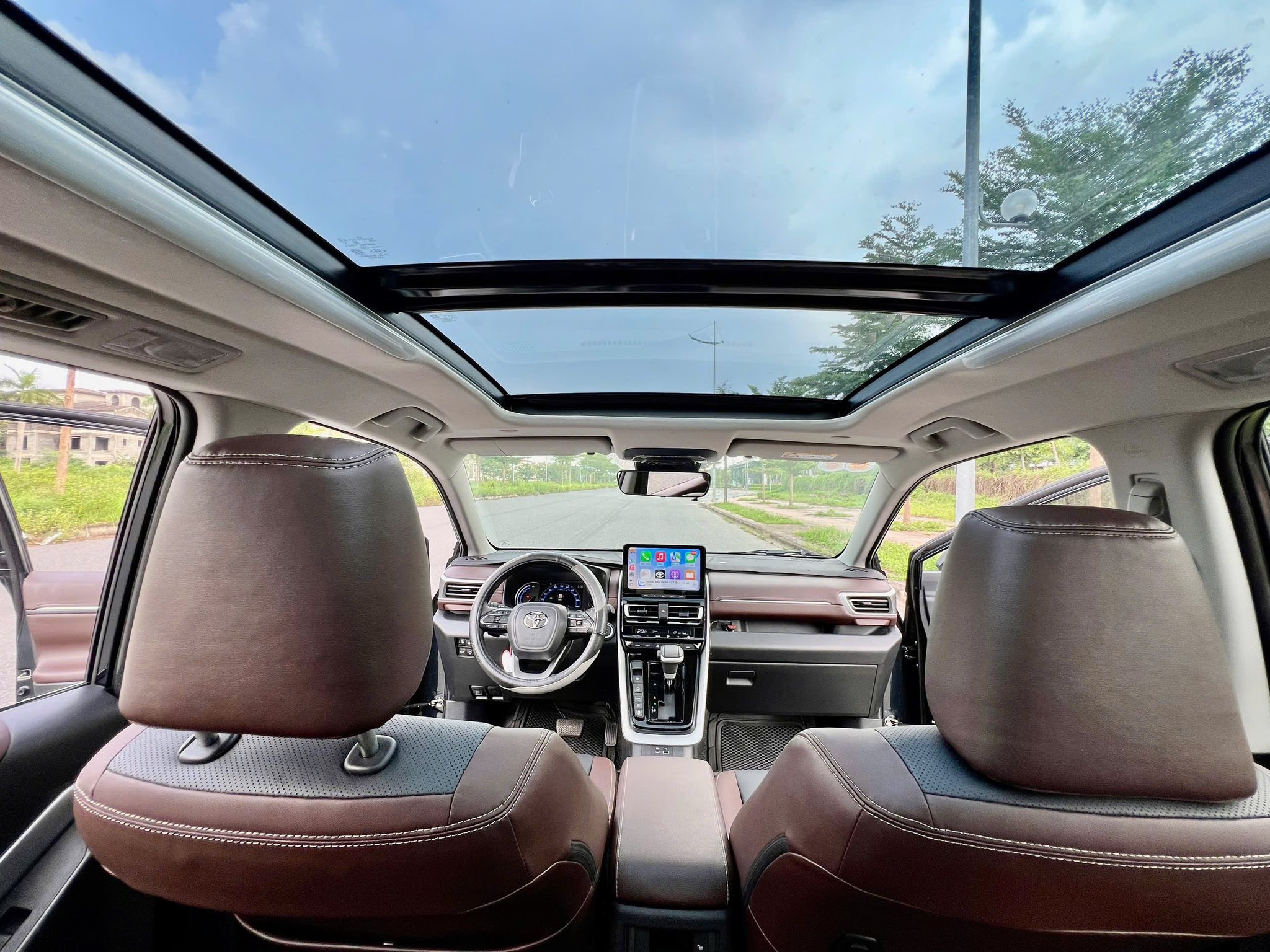 TOYOTA INOVA 2.0V 2024